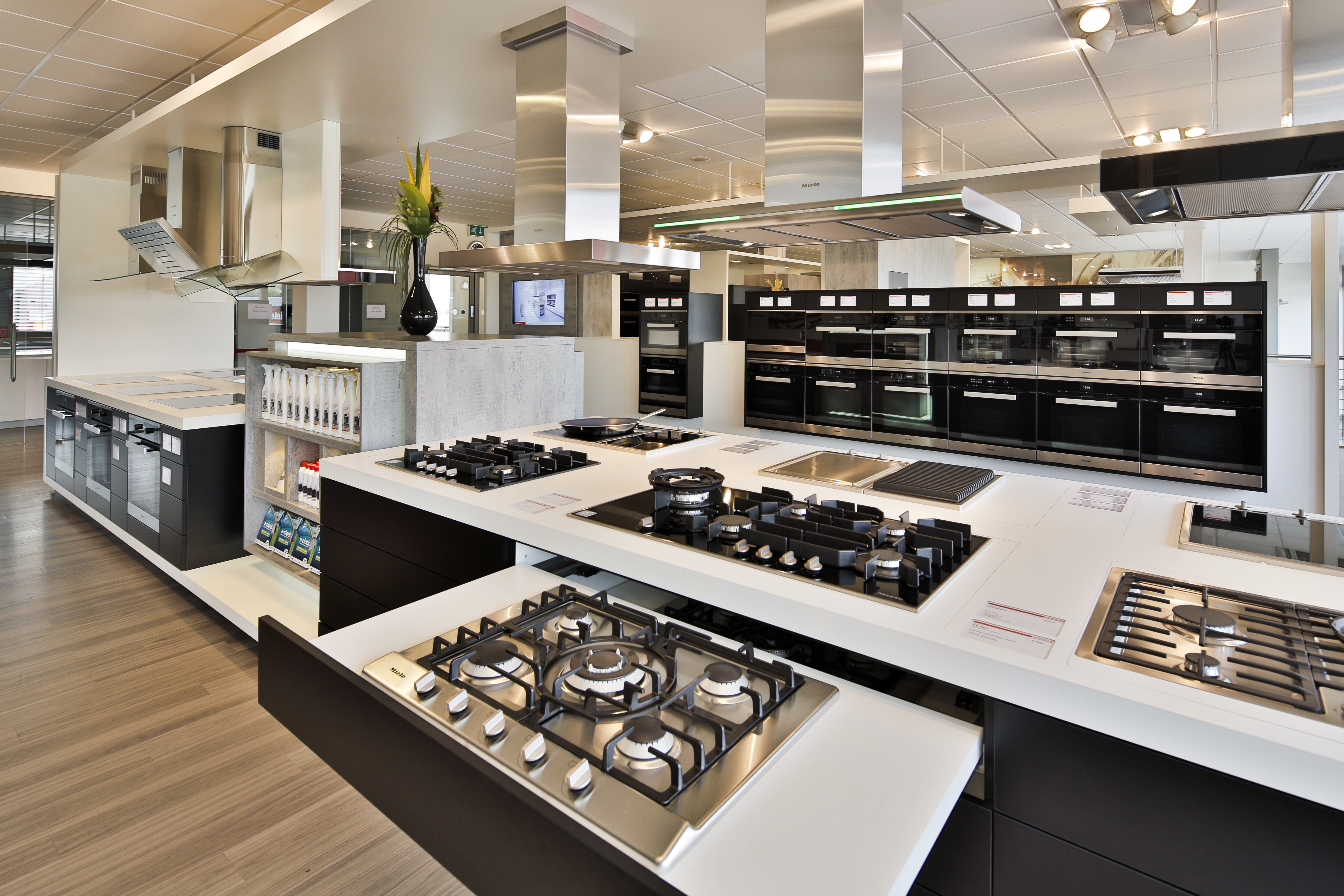 Miele Experience Centre Abingdon | Fairacres, Marcham Road, Abingdon OX14 1TW | +44 330 160 6600