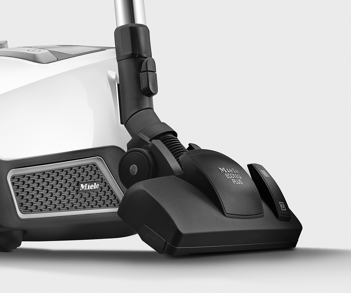 Miele Blizzard CX1 Bagless Vacuum Cleaner » Miele